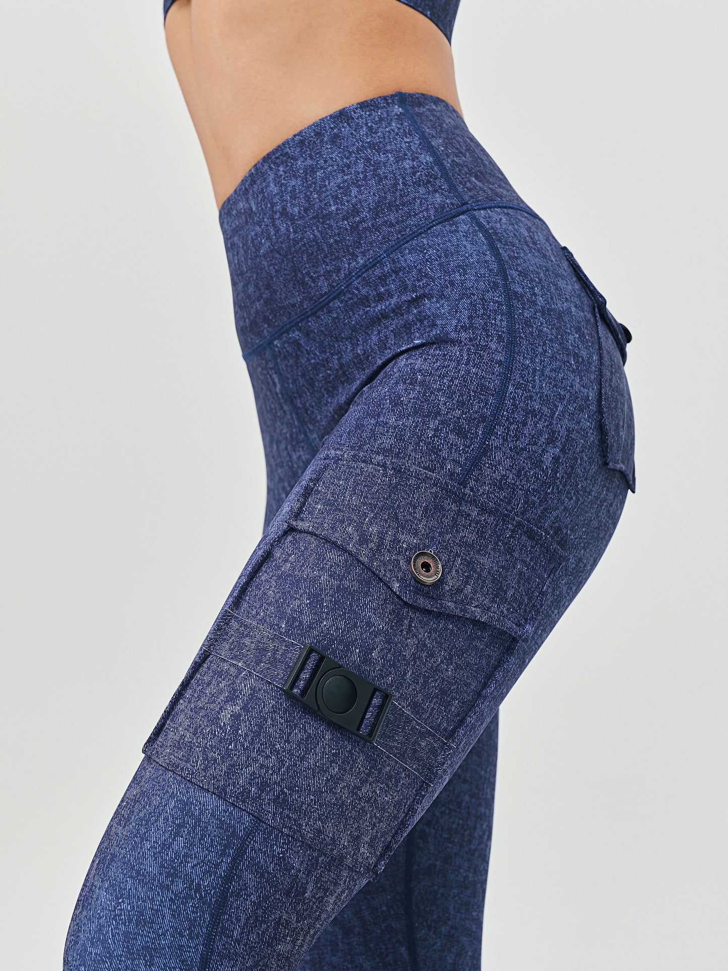 Women's Cargo Style Fitness Pockets Leggings - Denim Blue