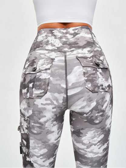 Women's Cargo Style Fitness Pockets Leggings - Tie Dye Camo