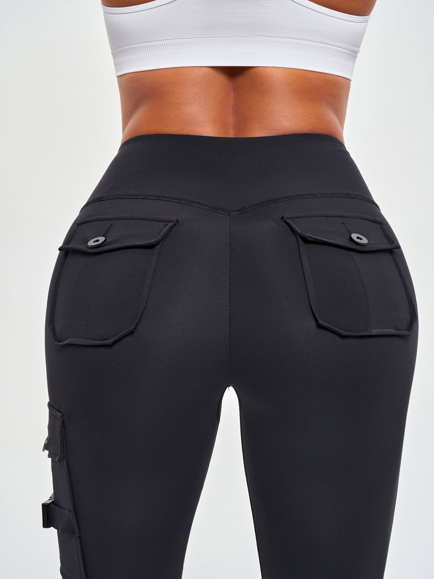 Women's Cargo Style Fitness Pockets Leggings - Black