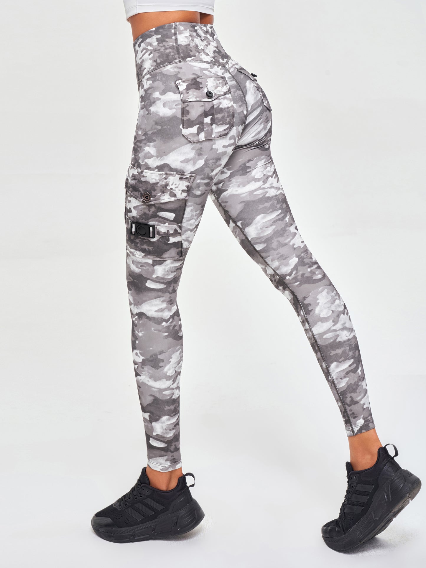 Women's Cargo Style Fitness Pockets Leggings - Tie Dye Camo