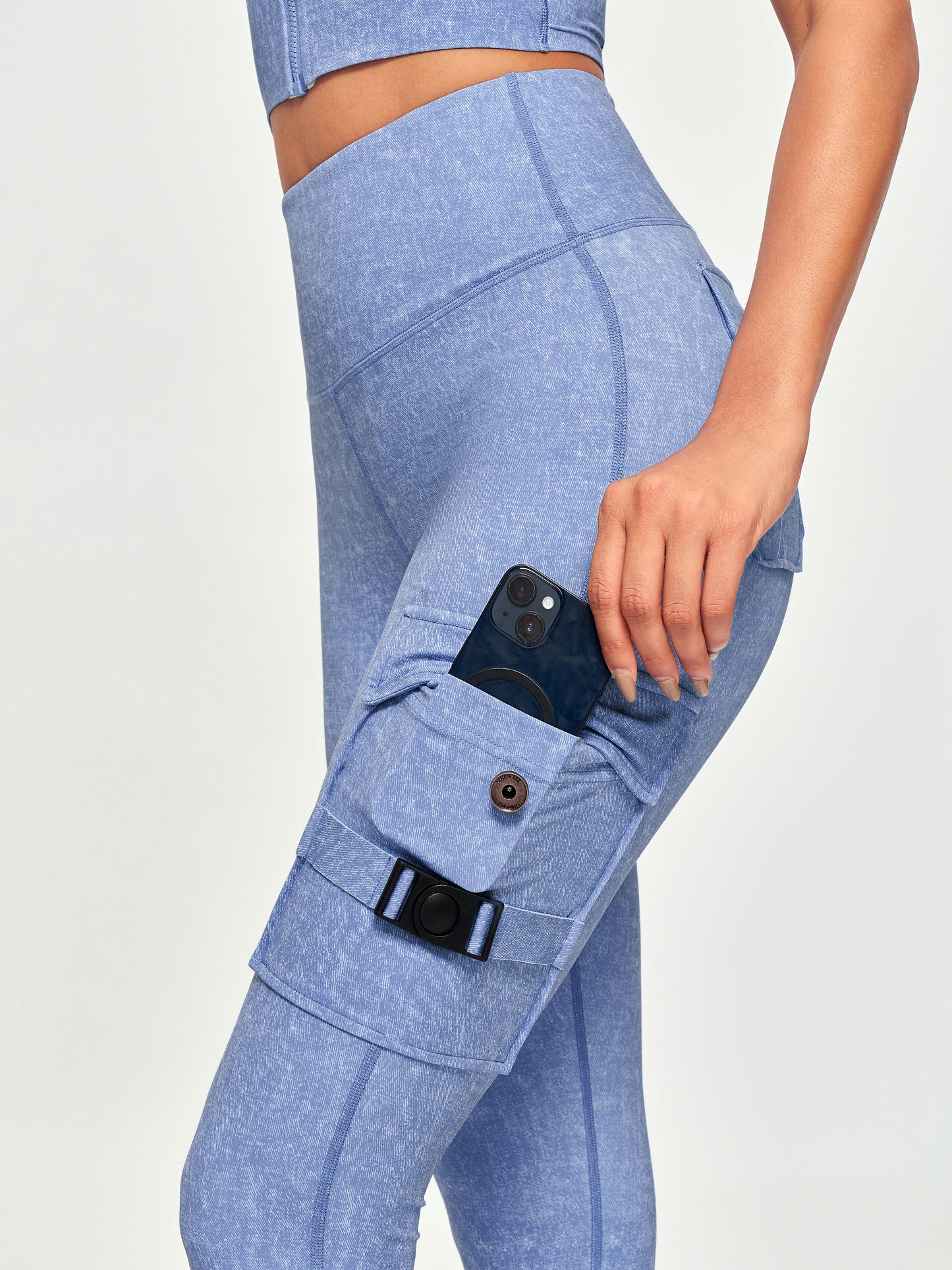 Women's Cargo Style Fitness Pockets Leggings - Light Denim Blue