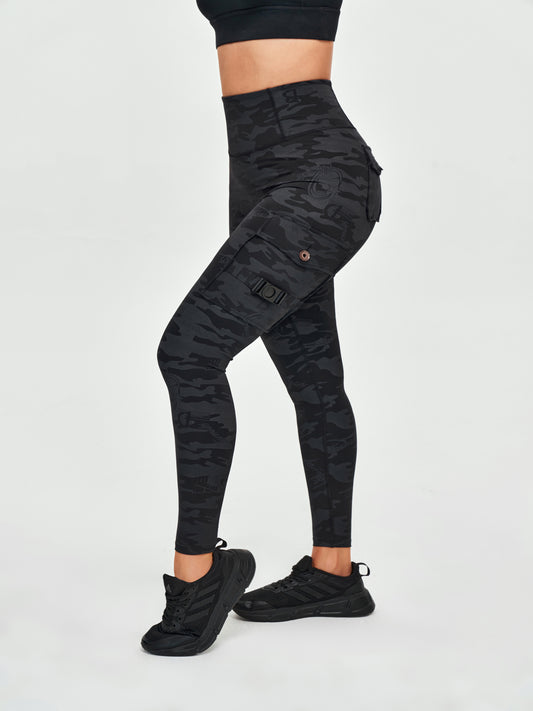 Women's Cargo Style Fitness Pockets Leggings - Black Gray Camo