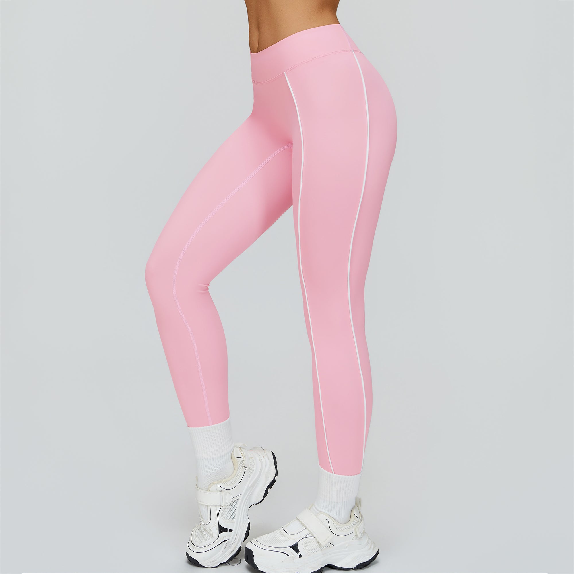 Contrast-Stitch Mid-Rise Sculpting Leggings