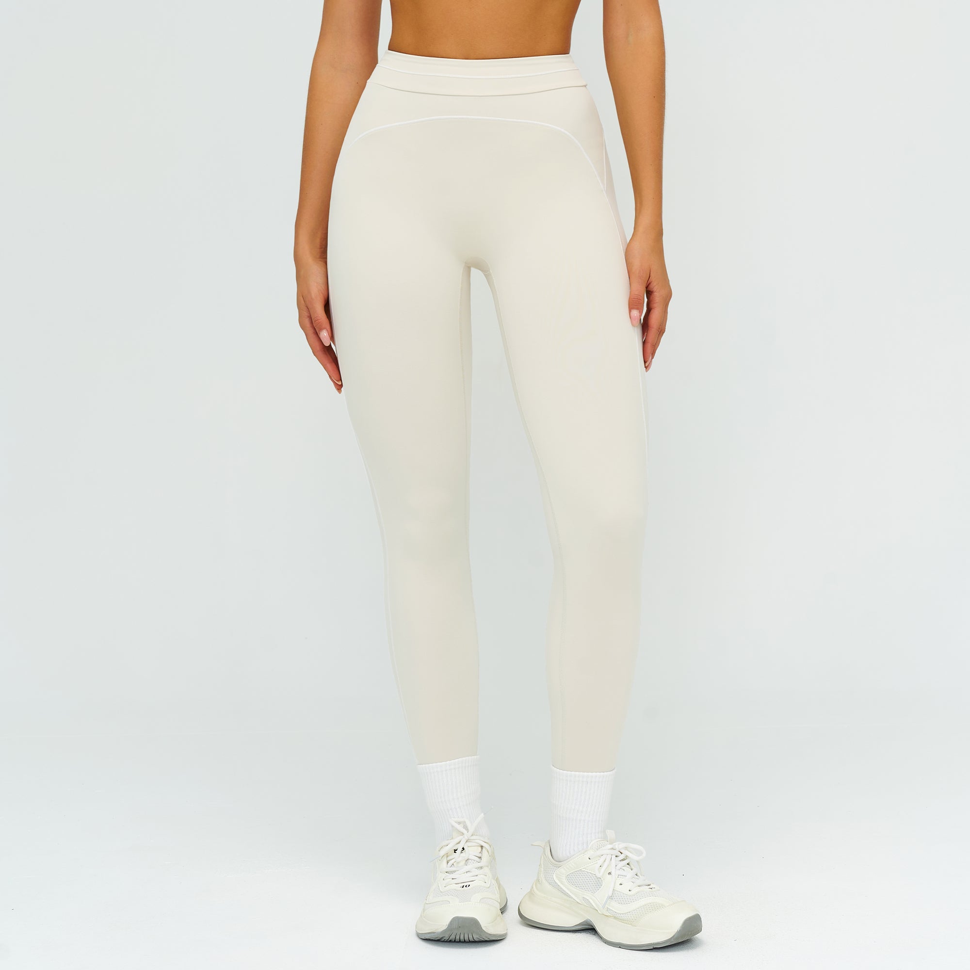 Contrast-Stitch Sculpt Leggings