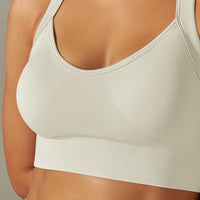 Seamless Cross-Back Sports Bra