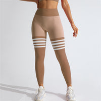 Thigh-Striped V-Back Scrunch Leggings